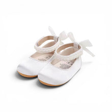 Cargar imagen en el visor de la galería, Zapatos Nude con Moño