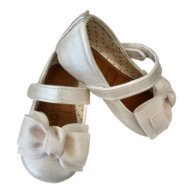 Queen Victoria Marfil Barrotado