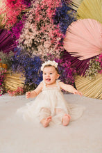 Cargar imagen en el visor de la galería, Tiara Evento Floral