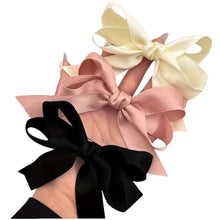 Cargar imagen en el visor de la galería, Moño Clip Satin