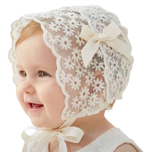 Cargar imagen en el visor de la galería, Gorro Bautizo Aracely