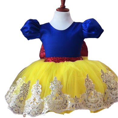 Adell Snow white