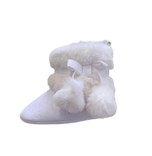 Cargar imagen en el visor de la galería, Botita con Borlas y Peluche Blanco