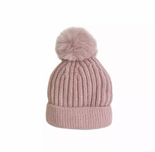 Cargar imagen en el visor de la galería, Gorro Clara