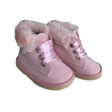 Cargar imagen en el visor de la galería, Peluche rosa con listón